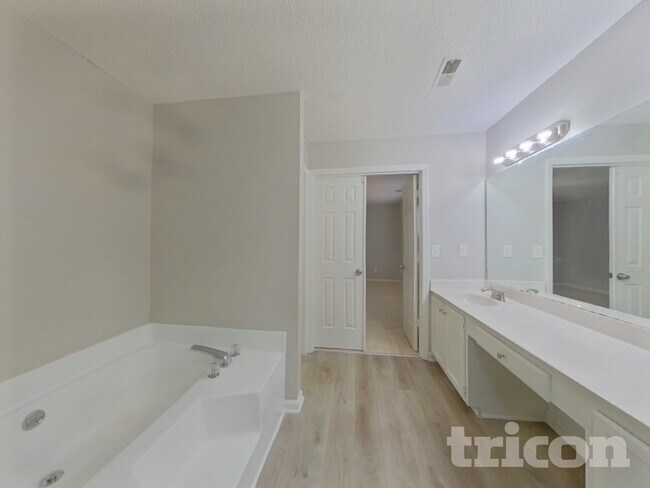 Building Photo - 7920 Cadmium Ct