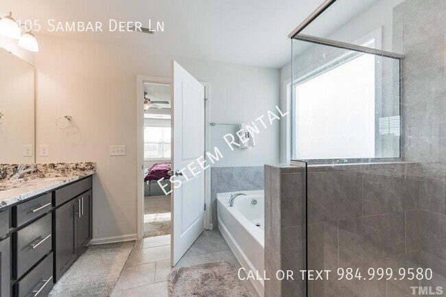 Building Photo - 105 Sambar Deer Ln