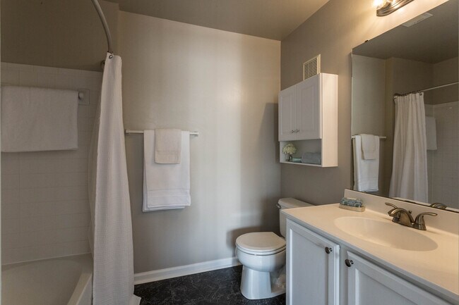 Building Photo - 7507 Snowpea Ct