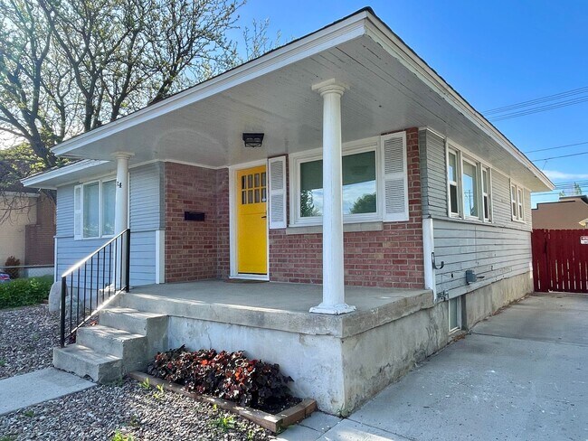 Building Photo - Charming Home in Salt Lake City!