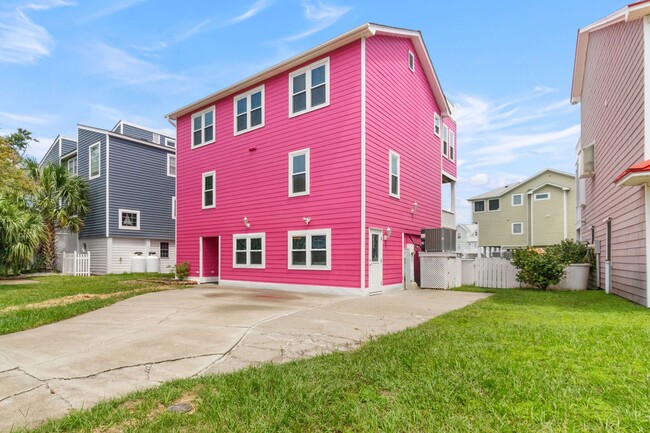 Primary Photo - 925 General Whiting Blvd