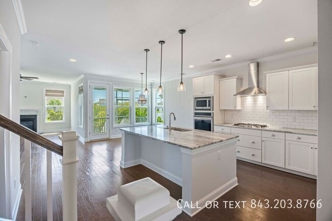 Building Photo - 2219 Midden Dr