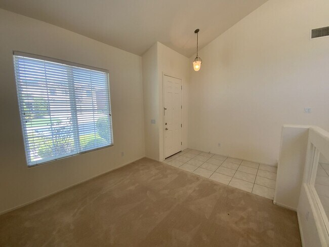 Building Photo - 4 bedrooms and 2.5 bathrooms 2-story home located in Henderson, NV!