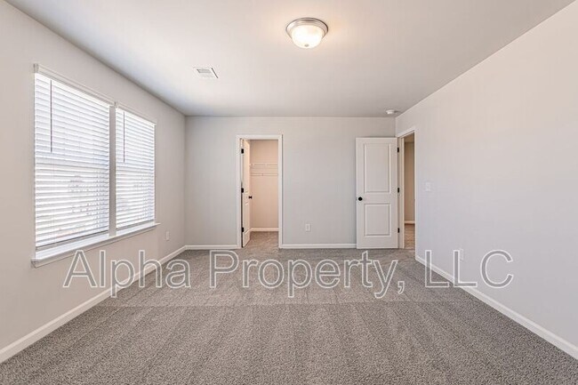 Building Photo - 131 Battery Creek Dr