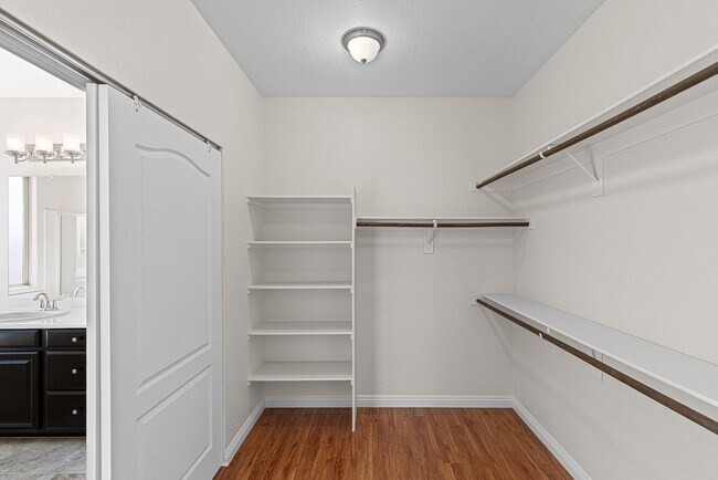 Building Photo - Beautiful West Vegas Home With Next Gen Suite