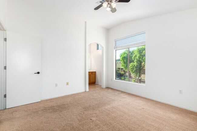 Building Photo - Beautiful Condo in Augusta Ranch (Gate Code: #4278)