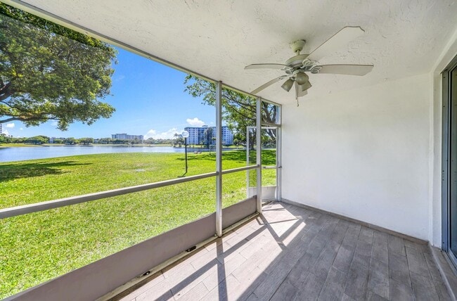 Building Photo - 3091 N Course Dr