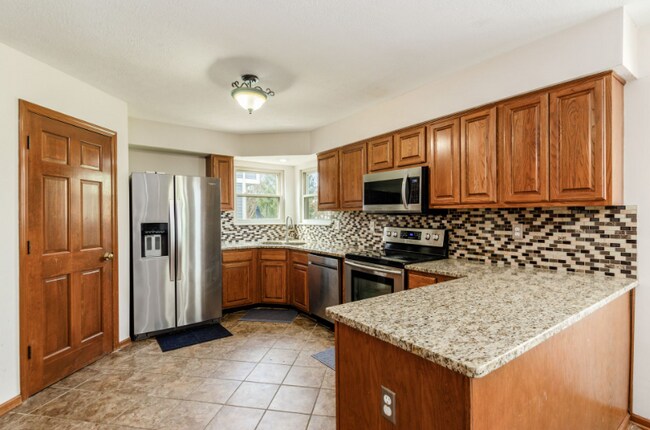 Building Photo - 8370 Payson Dr