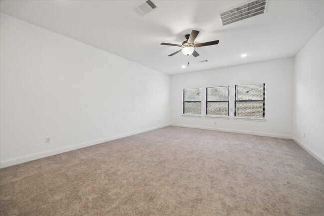 Building Photo - 28207 Cedar Peak Dr