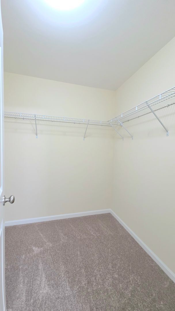 Building Photo - 3 Bedroom, 2.5 bath townhome in Creekside of Richmond Hill