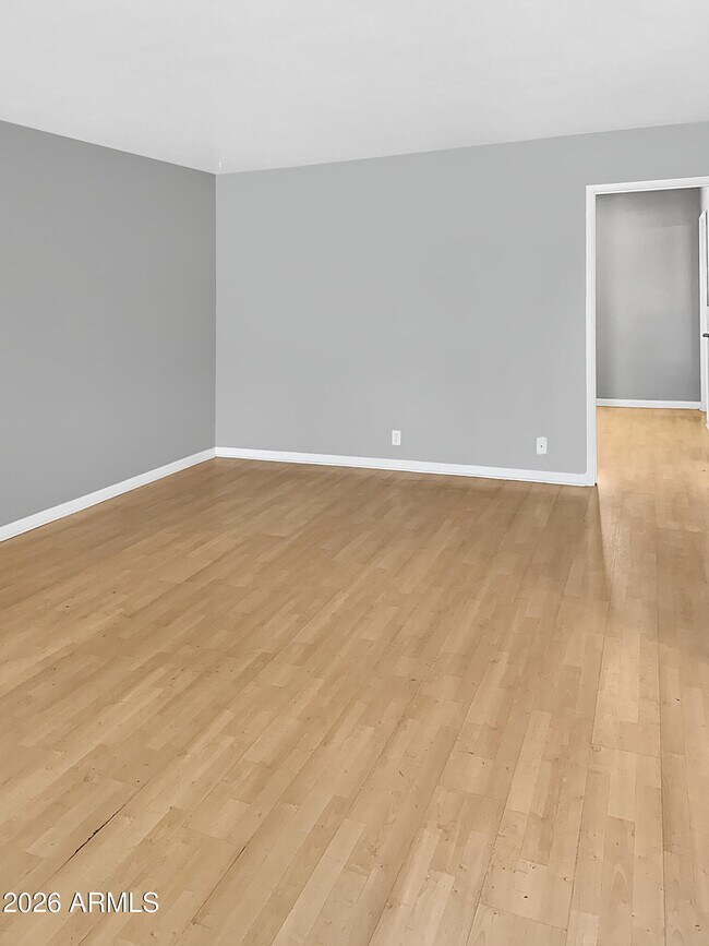 Building Photo - 6841 E 2nd St