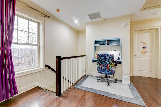 Building Photo - 1625 Paterson Plank Rd