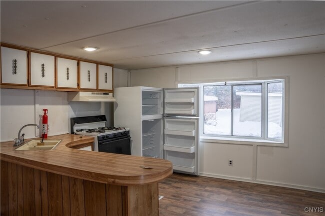 Building Photo - 110 Mountain View Ln