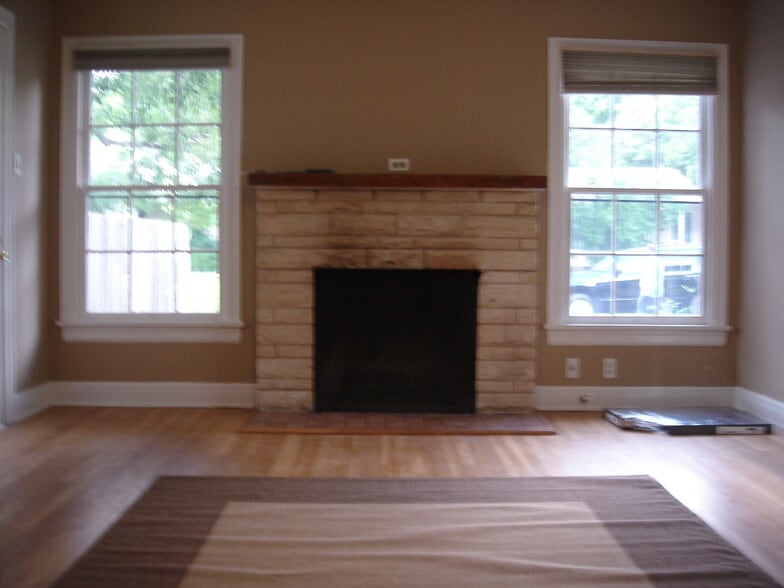 Building Photo - 3901 Willbert Rd