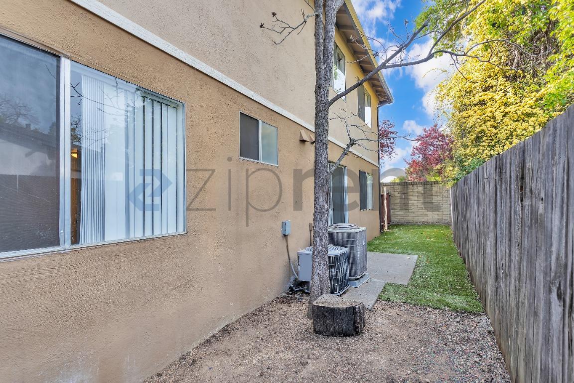 Building Photo - 417 Alamo Creek Ct