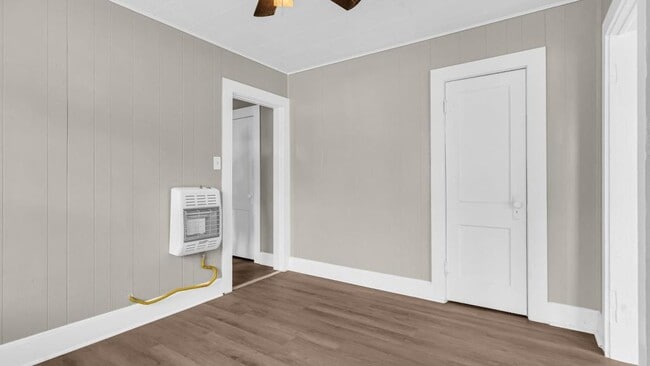 Building Photo - 203 3rd Ave NW