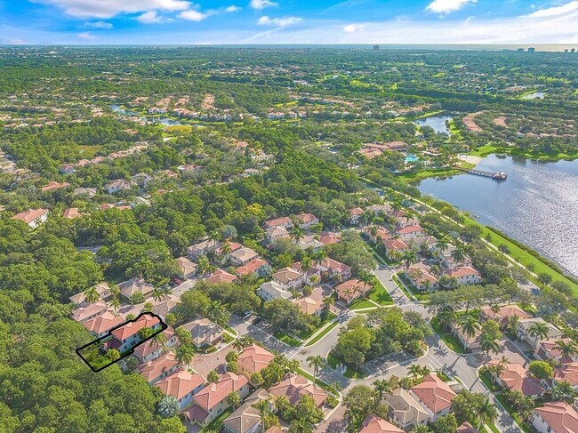 Building Photo - 631 Moondancer Ct