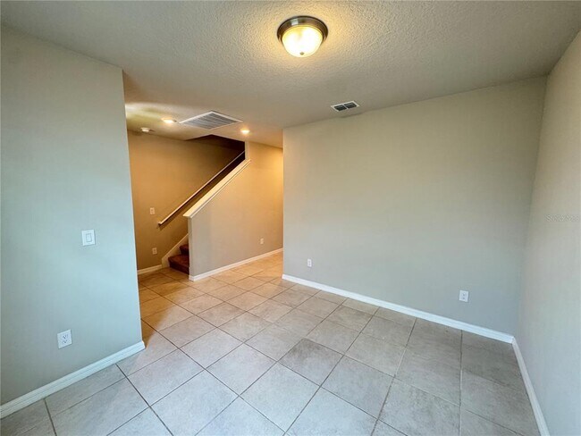 Building Photo - 3505 Bonsilva St