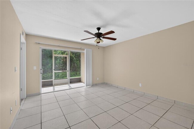 Building Photo - 13829 Timberland Dr
