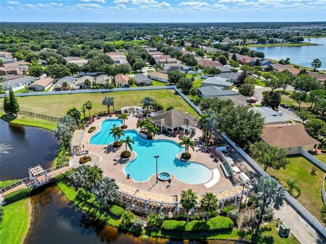 Building Photo - 11724 Holly Creek Dr