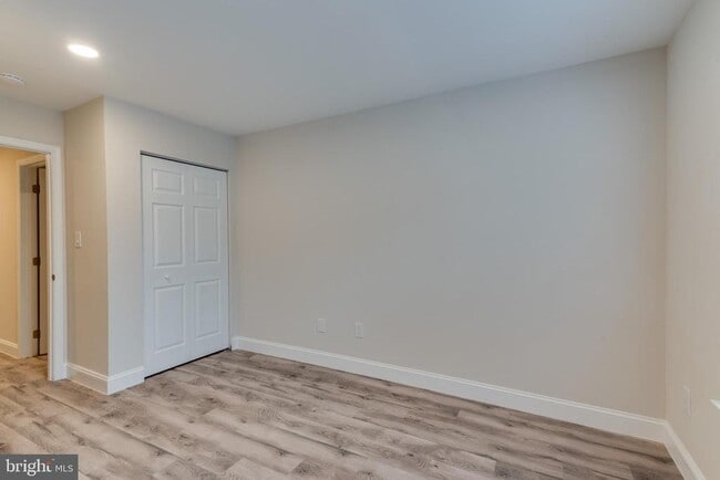 Building Photo - 47726 Devin Cir