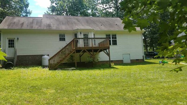 Building Photo - 240 Beaver Ridge Dr