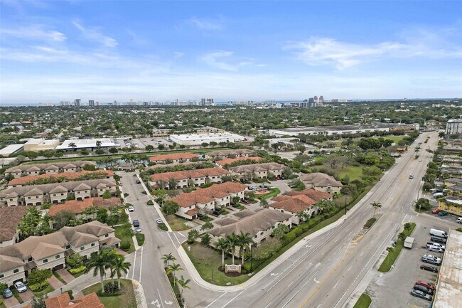 Building Photo - 4234 N Dixie Hwy