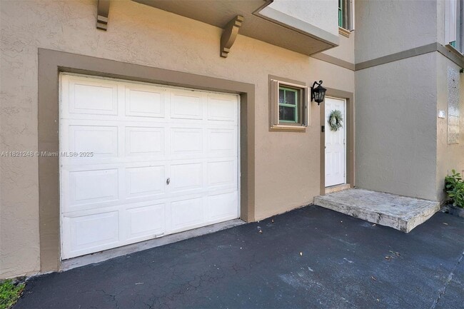 Building Photo - 11473 SW 148th Pl