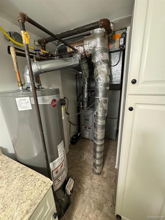 Building Photo - 18453 University Park Dr