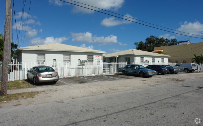 Building Photo - 281-299 NE 78th St