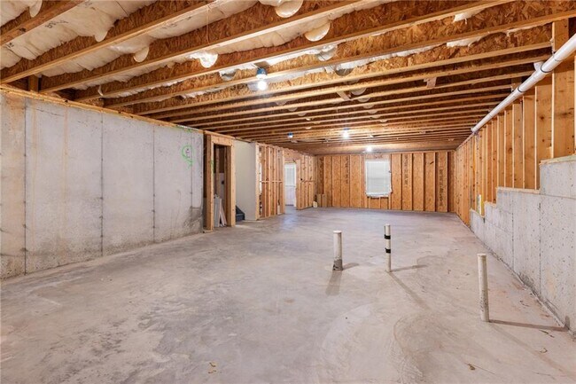 Building Photo - 4411 Claiborne Ct