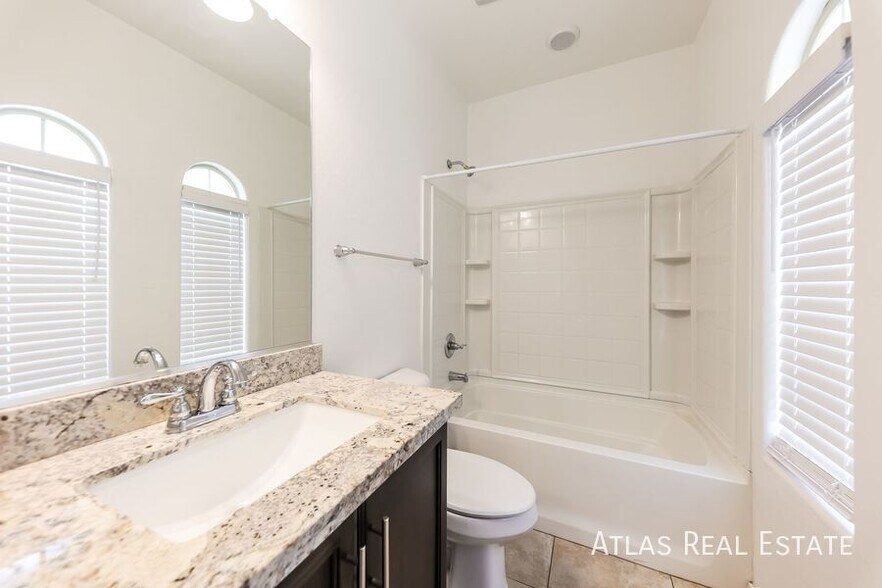 Building Photo - 14735 W Alexandria Way