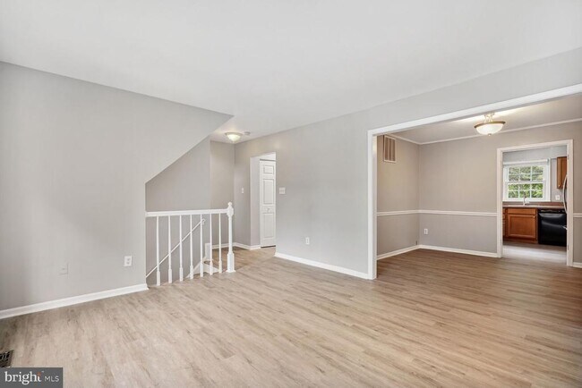 Building Photo - 10205 Provincetown Ct