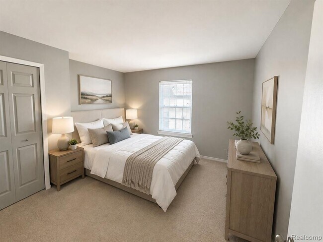 Building Photo - 27654 Echo Valley W