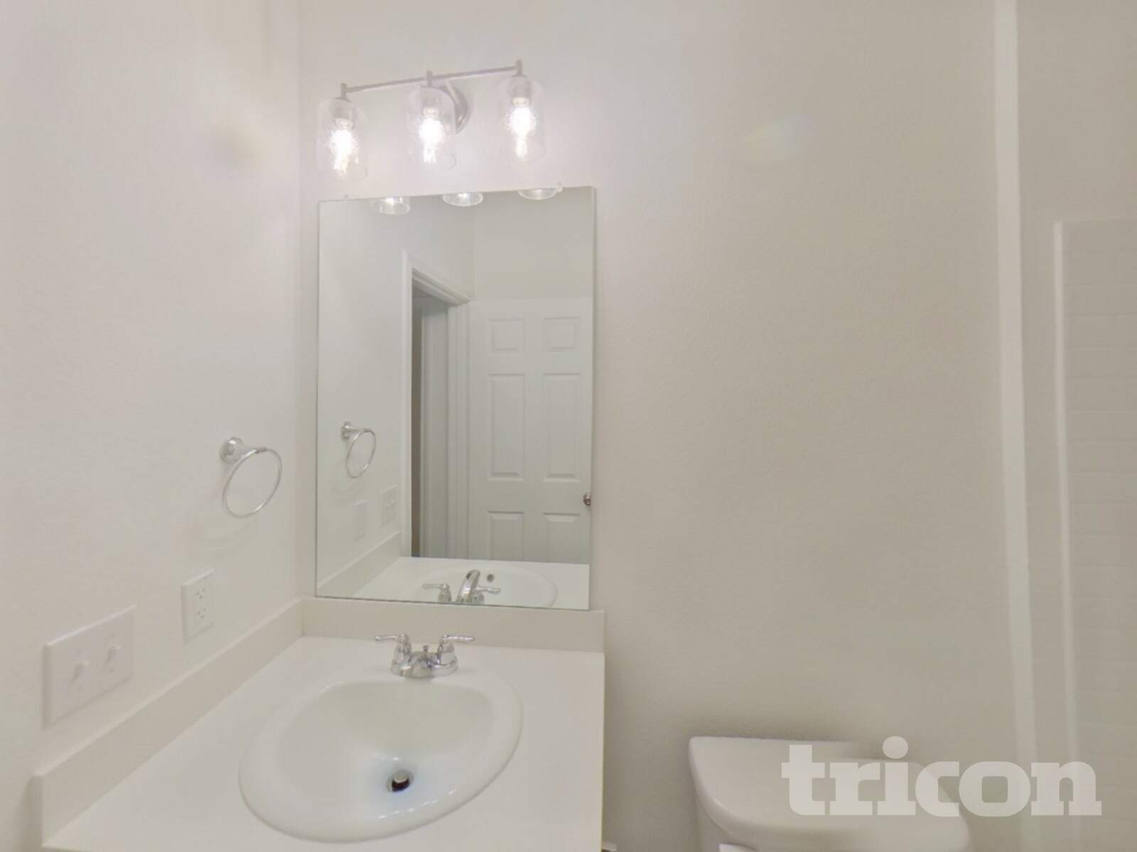 Building Photo - 2415 Carlow Ln