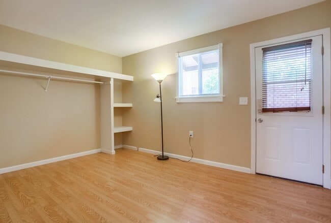 Building Photo - Single Story Duplex with Two Private Residences