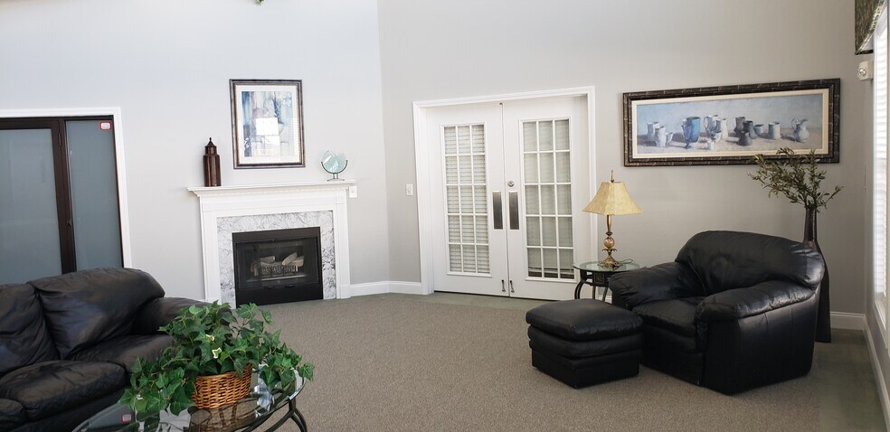 Building Photo - 7B Farnum Ct