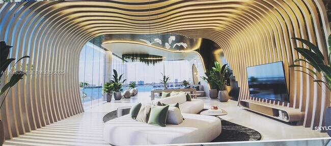 Building Photo - 700 NE 24th St