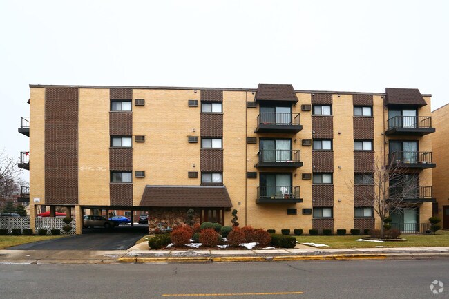 Building Photo - 455 Graceland Ave