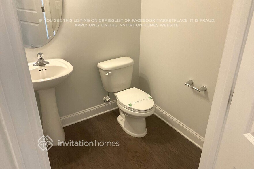 Building Photo - 7532 Poplar Meadow Ln