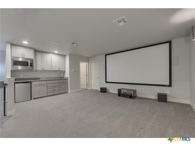 Building Photo - 1729 Las Lomas Ct