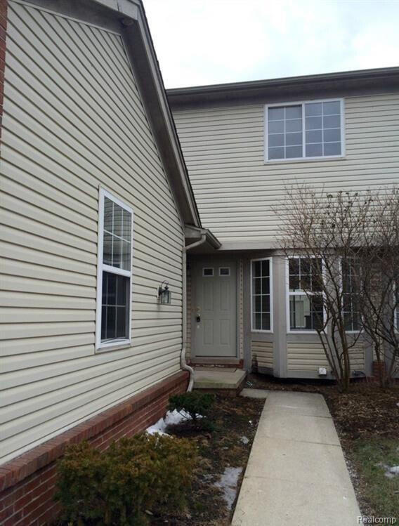 Primary Photo - 1240 University Dr