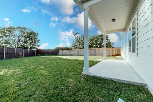 Building Photo - 17402 Torneo Dr
