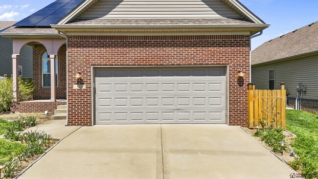 Building Photo - 111 High Hope Ln