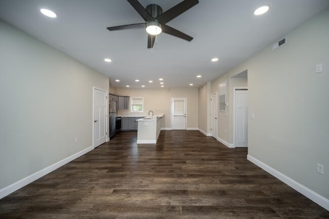 Building Photo - 71 Maple Grove Ln