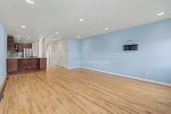 Building Photo - 133 Galapago St