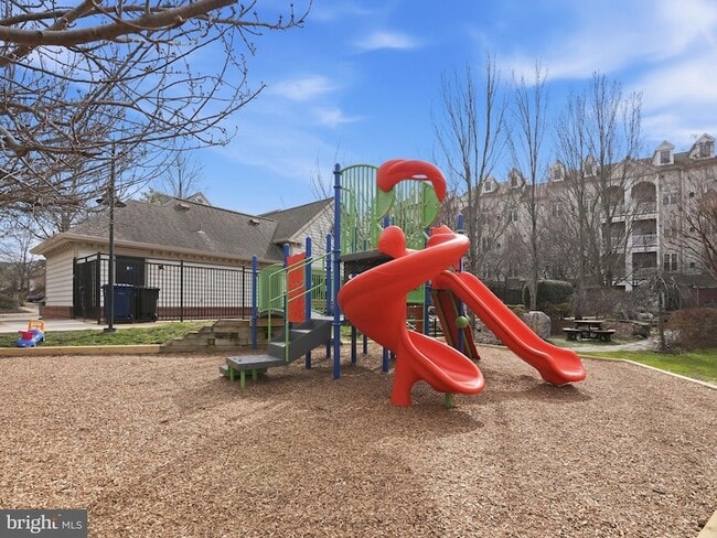 Building Photo - 4667 Longstreet Ln