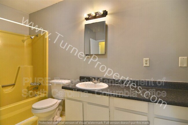 Building Photo - 411 Old Manor Rd