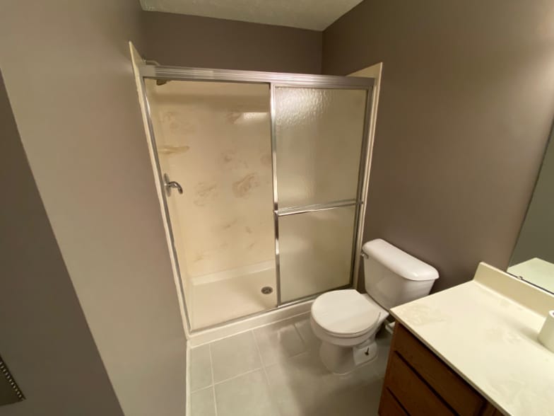 Building Photo - 6729 Meadow Creek Dr