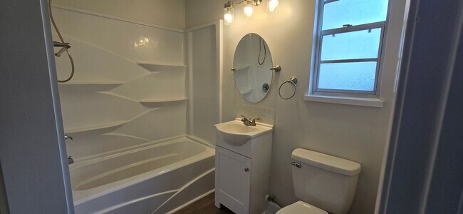 Building Photo - PRICE REDUCTION -Open House 8/2/2025 10:30...